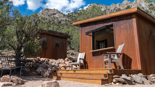 Off-Grid Mountain Retreat with Scenic Canyon Views in Unaweep Canyon, Colorado in Gateway (CO)