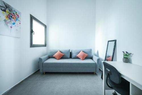 4BR Garden Apt with Private Balcony by SeaNRent in Nahariya