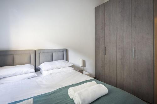 Mamad Chic and Comfort stay on Iconic Sheinkin St
