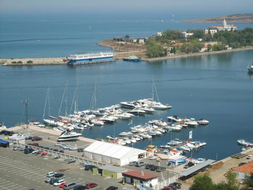 Double Room with Sea View image 8