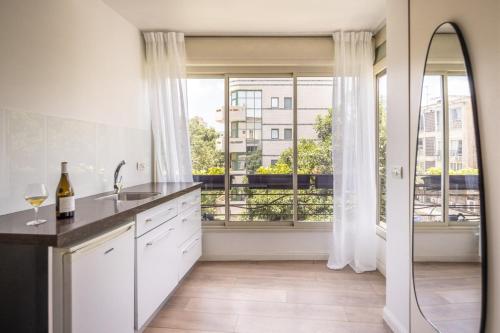 The Heart of Tel Aviv Elegant Home
