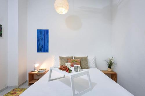 Tranquil Garden Retreat - image 5