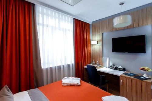 Mildom Premium Hotel