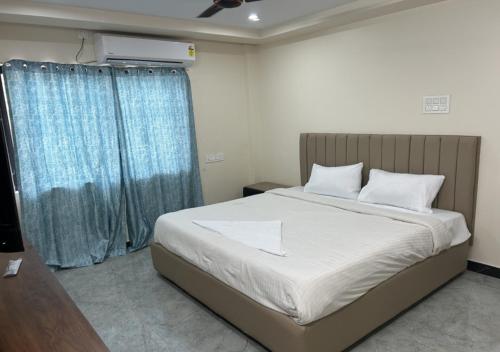 Vistara Grand in Jalari Peta