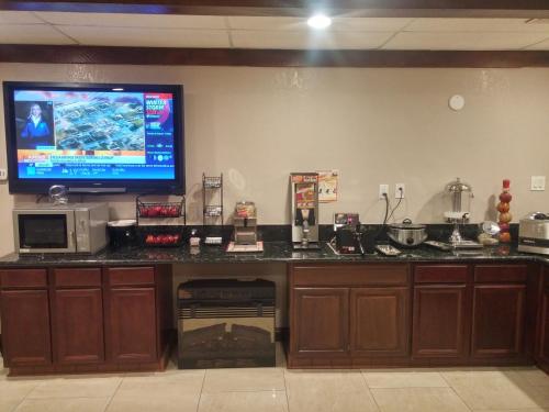 Ramada by Wyndham Grand Junction - image 10