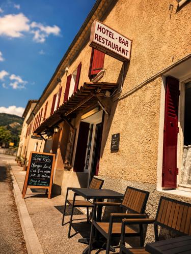 . Hôtel Etape