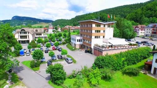 Ieeja, HOTEL DE VILLE - La Baie Du Lac in Labaje