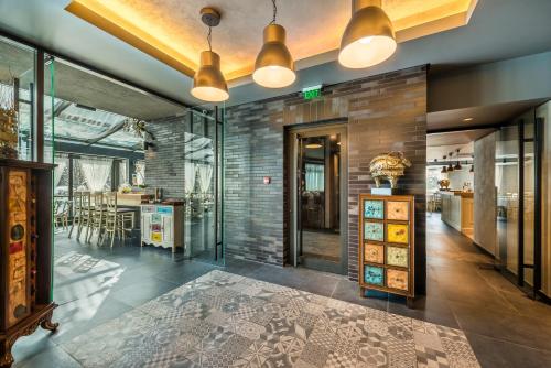 91814656 All Seasons Residence Hotel - Free parking