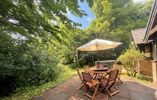 Hotelli välisilme, Haig & Riddle Cottage, sleeps up to 10 in Kilwinning