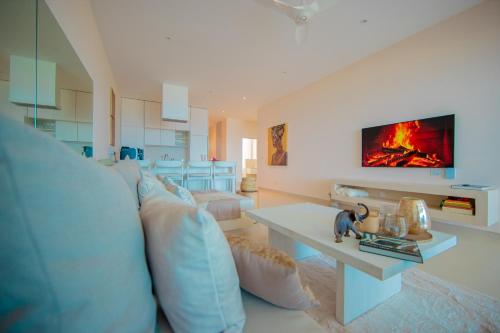 . One Ocean Hotel Apartments by Nest & Nomad
