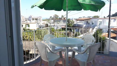 One-Bedroom Apartment with Balcony image 5