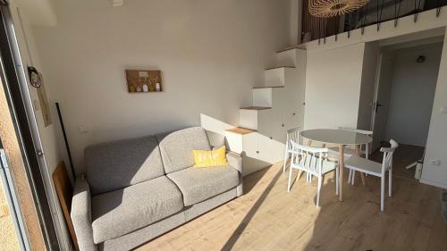 Studio plage et village