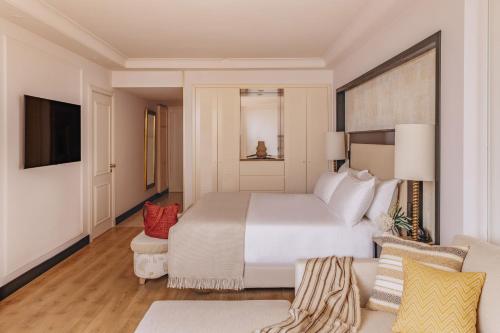 2 twin beds