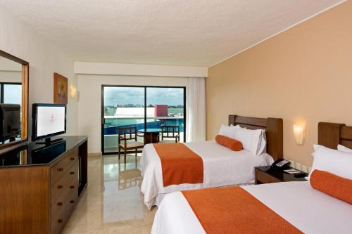 Flamingo Cancun All Inclusive, Cancún (photo 3)