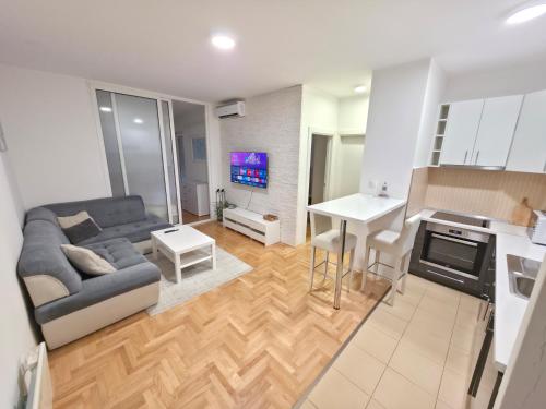Apartment 4th. Floor