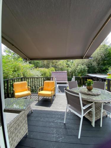 Elegant Family Villa - Comfort, Space & Privacy in Zoetermeer