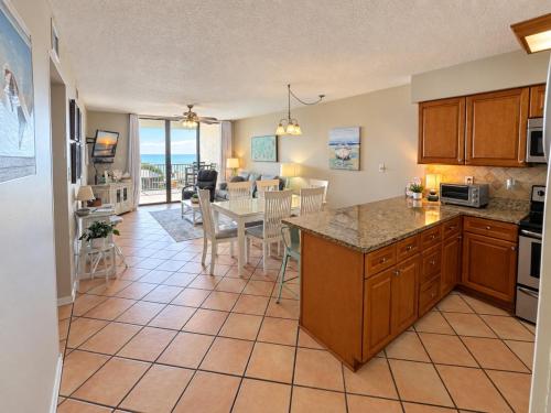 Seaside Orange Beach, Gulf Front, Tennis, and Pools! 2