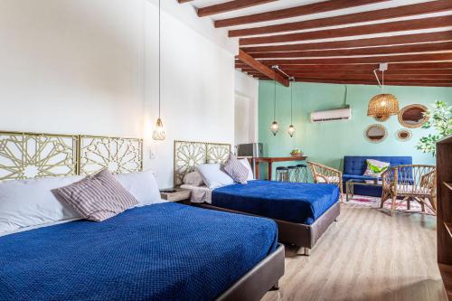 2 double beds, 1 sofa bed