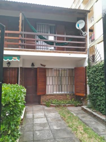 Duplex Lo de Cholo - cochera, patio, parrilla