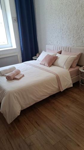Le Français, studio au calme proche de la gare Room Type - One-Bedroom Apartment