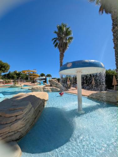6-person mobile home - 4-star campsite - Direct beach access