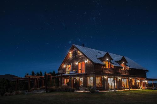 Tree House Lodge Bed & Breakfast Tree House Lodge Bed & Breakfast