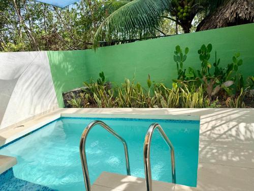 Cabaña de Playa con Piscina privada, Ruta Punta Mango (Cabana de Playa con Piscina privada, Ruta Punta Mango) in El Cuco
