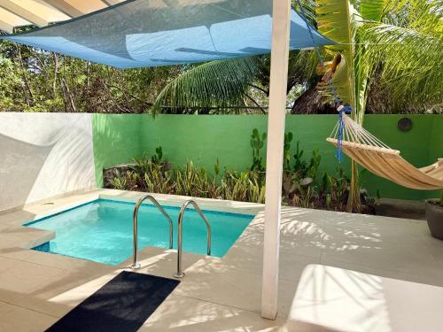 Cabaña de Playa con Piscina privada, Ruta Punta Mango (Cabana de Playa con Piscina privada, Ruta Punta Mango) in El Cuco
