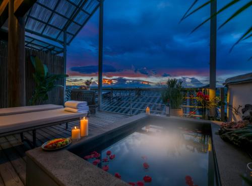 Xinyue Suying Hot Spring Holiday Hotel