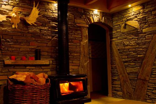 Tree House Lodge Bed & Breakfast Tree House Lodge Bed & Breakfast