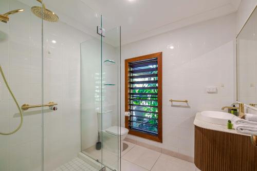 23 Solander Boulevard - Family Home by the Beach - image 5