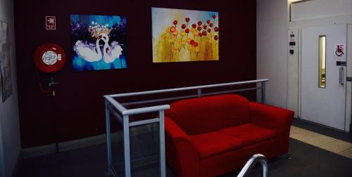 The Emperors Crown Hostel