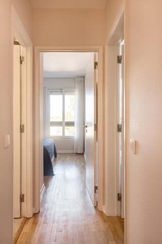 Cascais Prime 2BR with Balcony  near Casa da Guia
