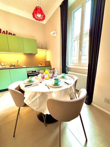 ITALIANSTAYRENTALS Apartment Solferino 37