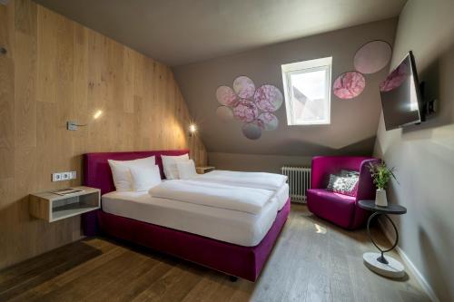 1 queen bed