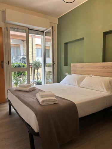 2 twin beds