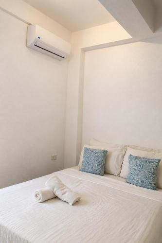Two Bedroom Affordable Beach Front House