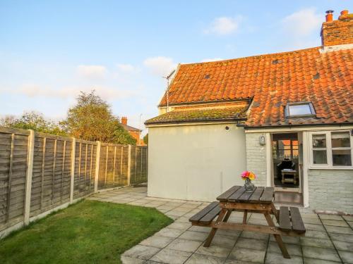 Thimble Cottage - image 3
