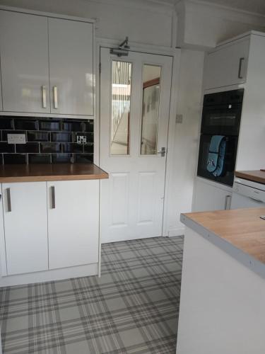 Cosy house with coastal views - close to Edinburgh in Бернтісленд