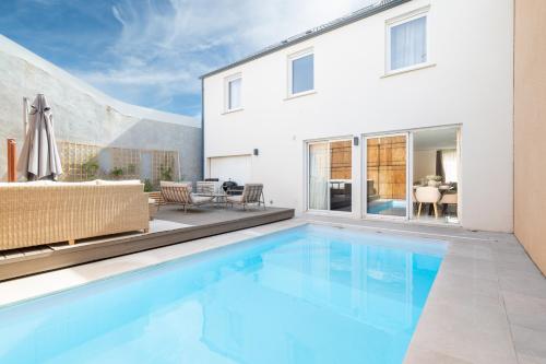 Villa Prestigia - heated pool & air conditioning