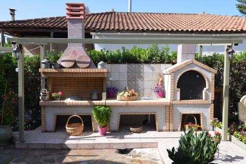 House with Big Garden in Corinth