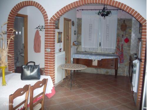 廚房, Casa Vacanze Le Vigne in 福爾利德爾桑尼奧