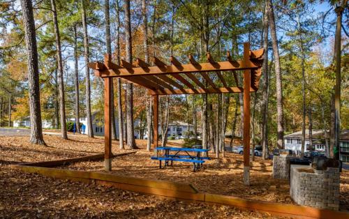 Relaxing Retreat with Modern Conveniences in Stone Mountain (GA)