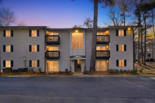 Relaxing Retreat with Modern Conveniences in Stone Mountain (GA)