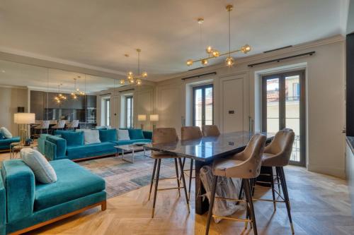 Luxurious 4-Bedroom Apartment - Cannes Center