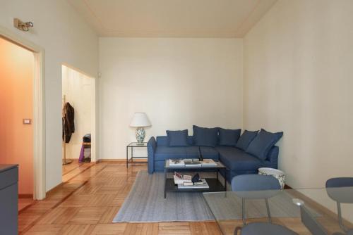 HOME Fontana Milano, Historic Residence with Panoramic Terrace, Guastalla Area