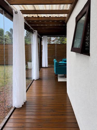 Deck com hidromassagem junto a natureza in Mampituba