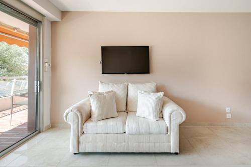 Renovated apartment in Les Belles Terres - sea view