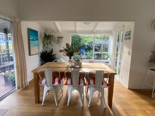 Tairua Tides - Relaxed Coastal Retreat in Tairua