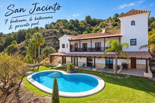 Private Mansion 7 bedroom, 6 bathrooms & private pool with spectacular views over entire Costa del Sol 'SAN JACINTO'